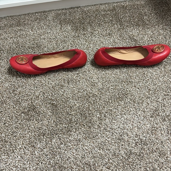 Tory Burch Caroline Flats - Picture 4 of 5